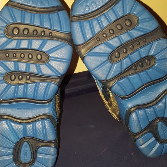 Stride Rite shoes - Picture 3 of 3